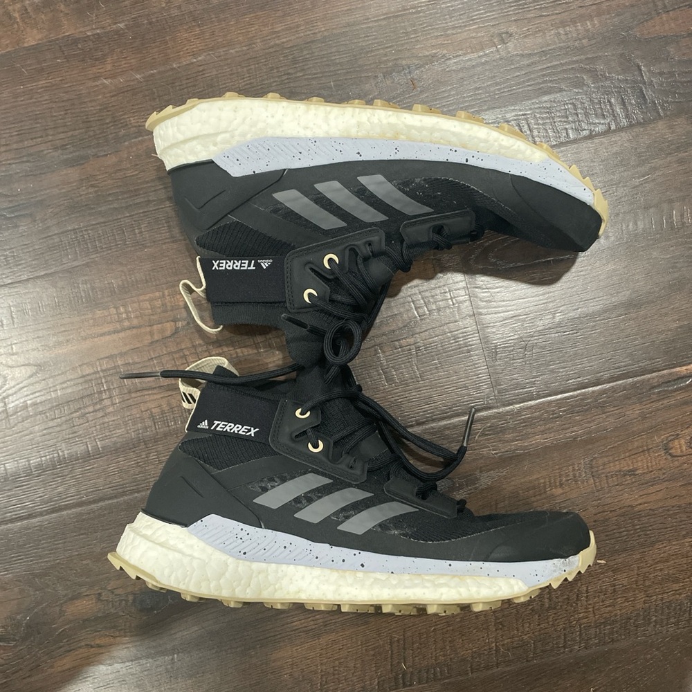 Adidas womens Terrex free hiker primeblue 6.5